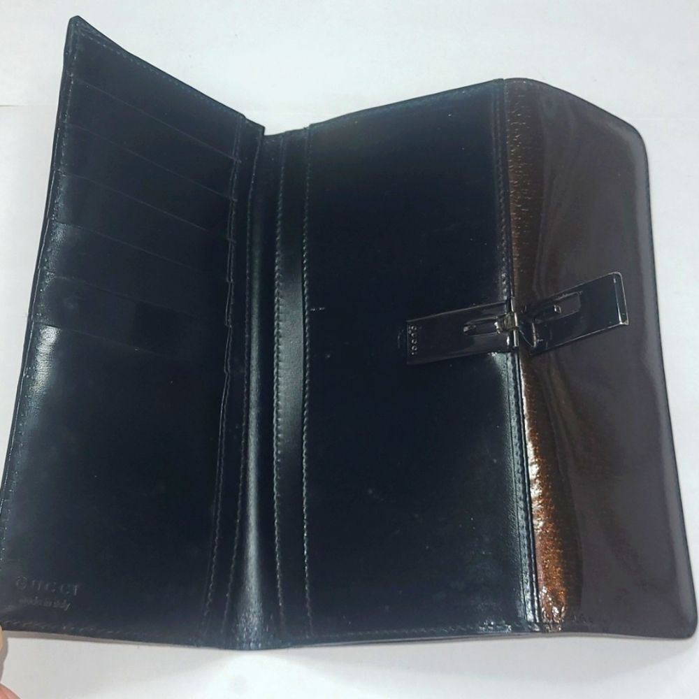 Authentic Gucci Leather Wallet - Picture 5 of 11